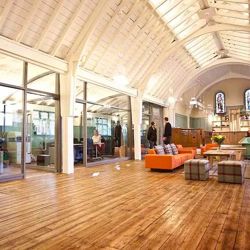 Calman Cancer Support Centre, photograph 2